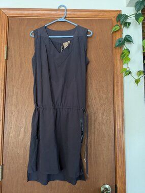 Indygena Active Dress in Deep Plum